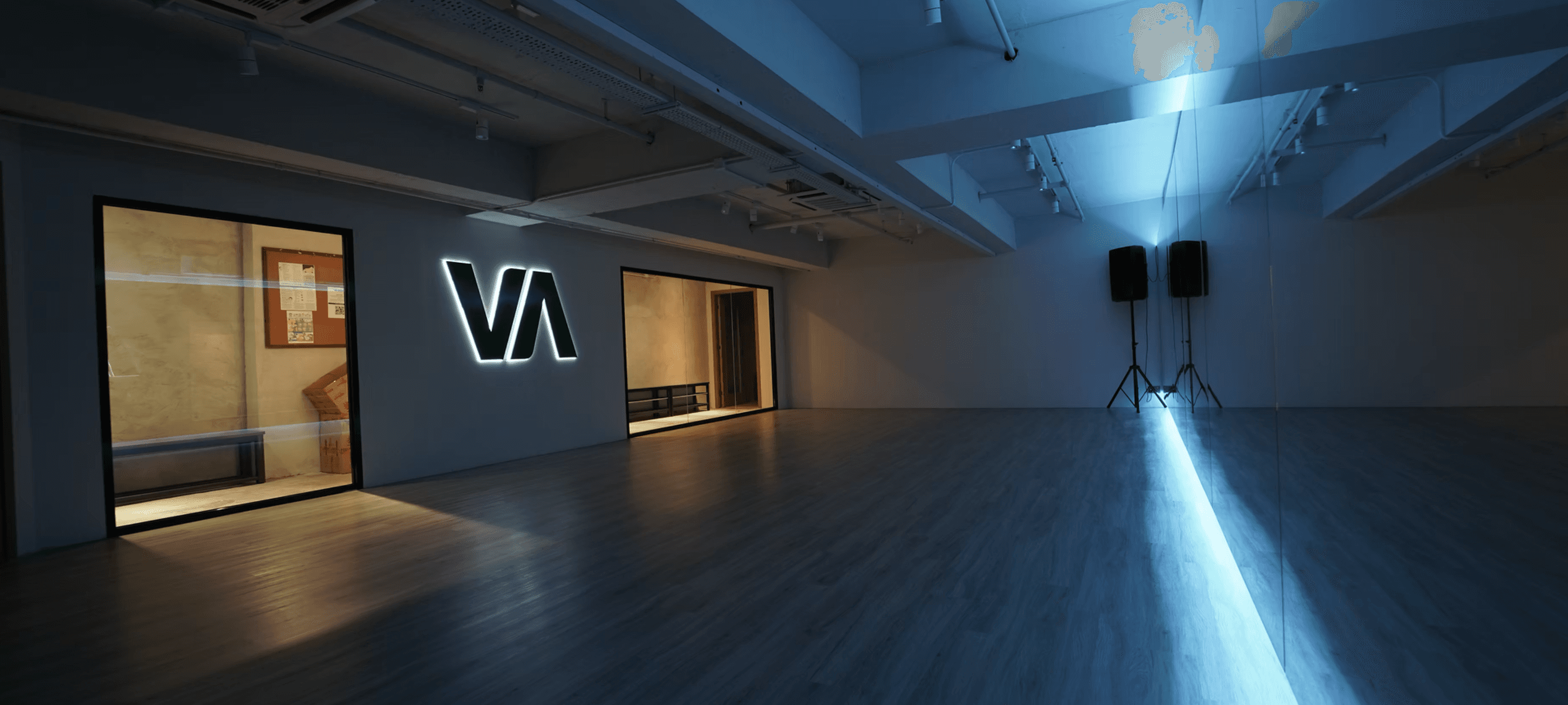 Neverland Dance House 1