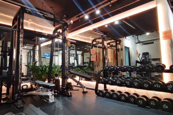 1+ Studio 2