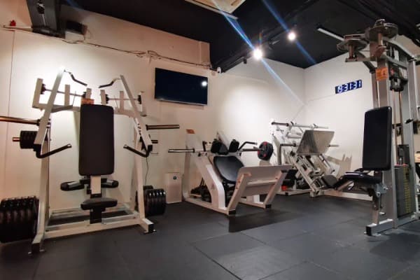 1+ Studio 3