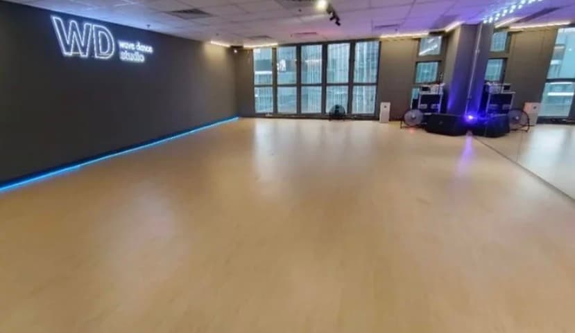 Wave Dance Studio 1